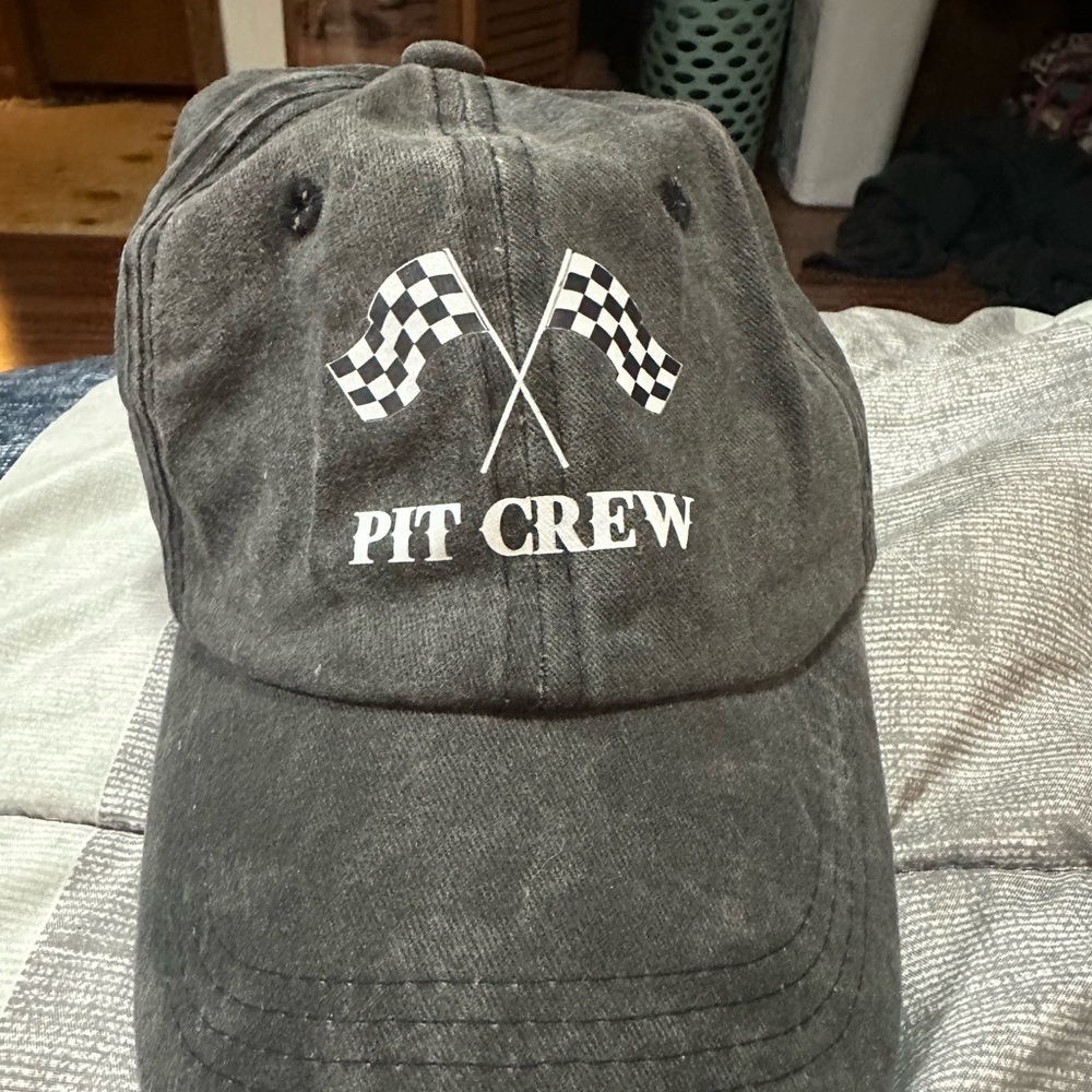 Women’s pit crew hat